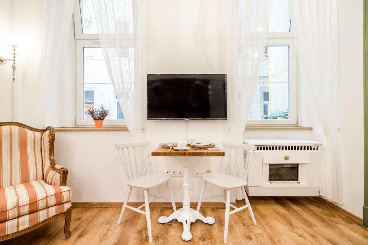 Provence - Citycenter, Tv, Washer, Coffee-tea Apartment