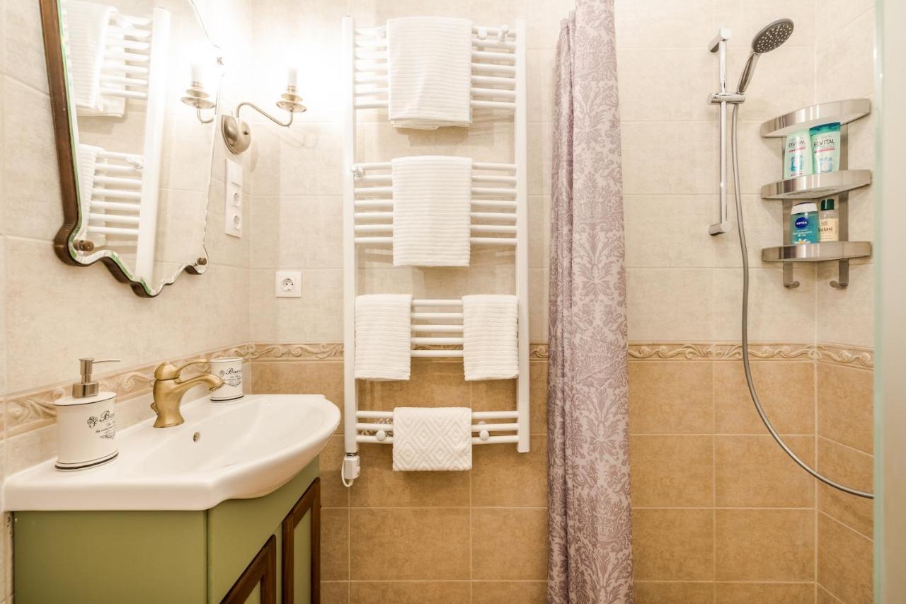 Apartment Provence - Citycenter, Tv, Washer, Coffee-tea *